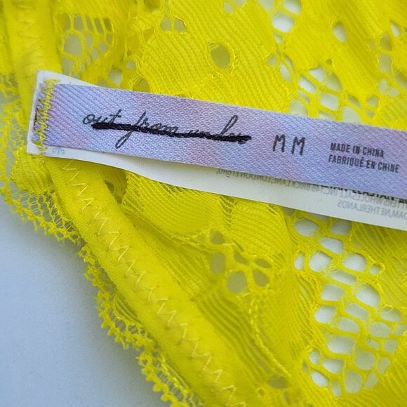 Urban Outfitters Out From Under Lace G String Thong Panty M Yellow Floral NWOT - Picture 3 of 7